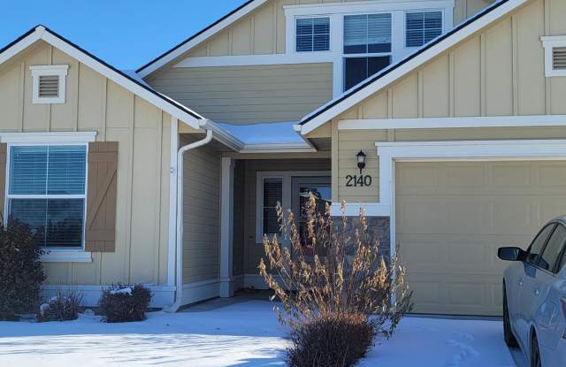 2140 N Van Dyke Ave photos photos