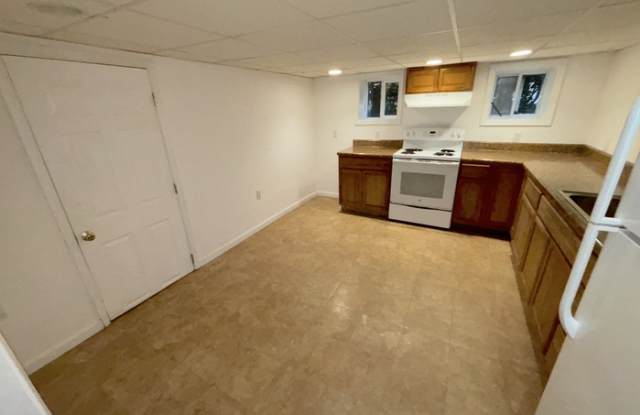 156 Dupont Circle Gallery 4