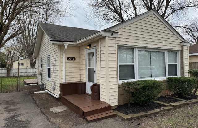 3 bedroom 1 bathroom ranch with fenced backyard photos photos