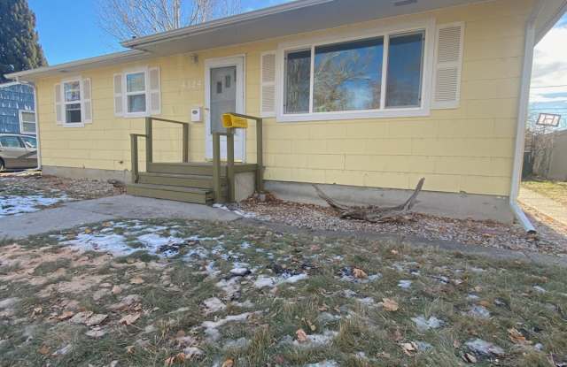 4324 Ryan Avenue photos photos