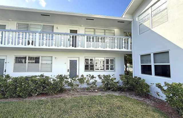 65 Harwood H Crescent photos photos