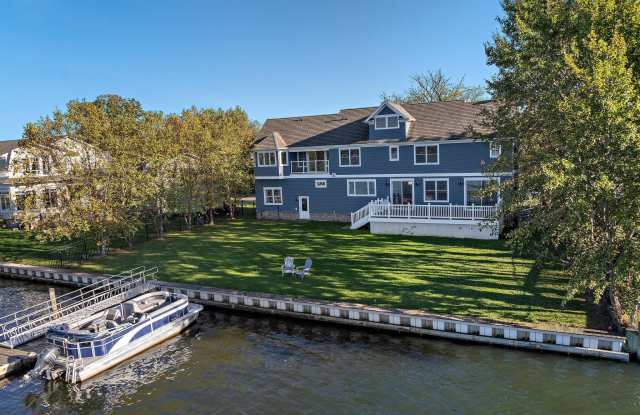 443 Driveway Gallery 1