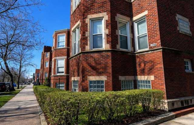 1740 W Garfield Boulevard Gallery 2