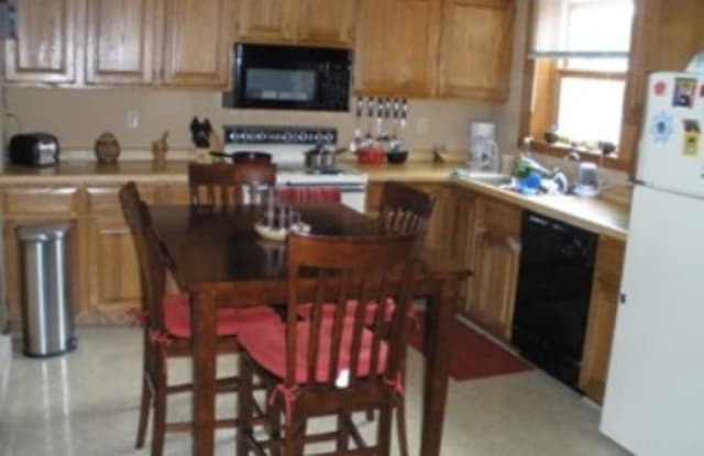 1309 McKenna Blvd - 1309 Mckenna Boulevard, Madison, WI 53711