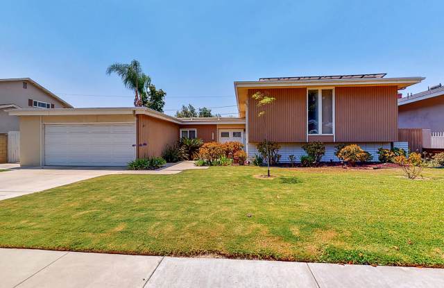 Large Family home - 4 Bedroom / 3 Bath photos photos