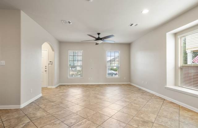 NOW 3 BEDROOM HOME LOCATED IN SAN MARCOS, TX! Gallery 3