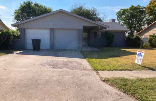 2408 Carnation, Killeen photos photos