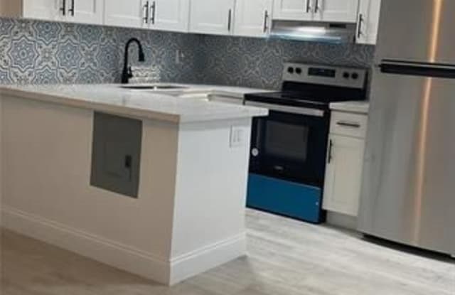 732 SE 15TH ST #2 - 732 Southeast 15th Street, Fort Lauderdale, FL 33316