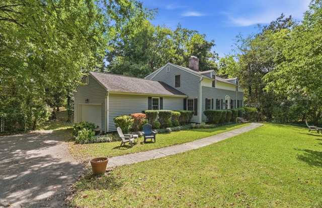 Classic Signal Mountain Home! Gallery 1