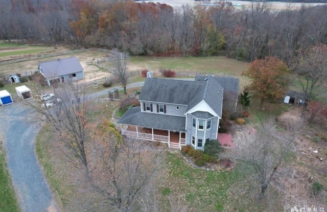 54 Cranbury Neck Road - 54 Cranbury Neck Road, Middlesex County, NJ 08512
