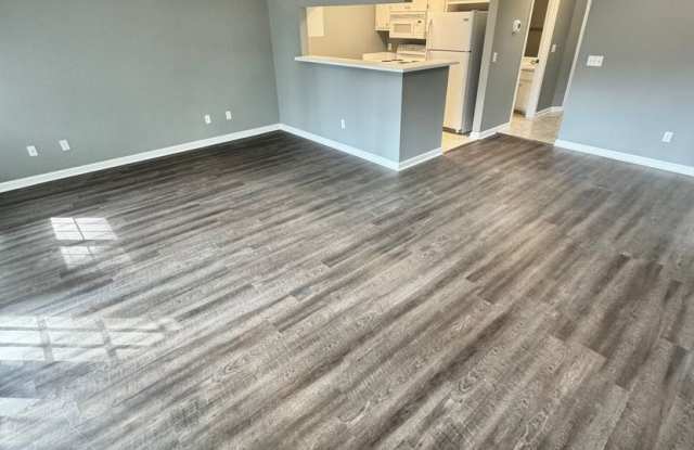 Available NOW -  102 Woodrun Place - 1/2 Off the first month rent with a 12-month lease Gallery 4