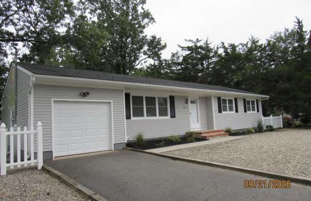 255 Dogwood Lane Gallery 1