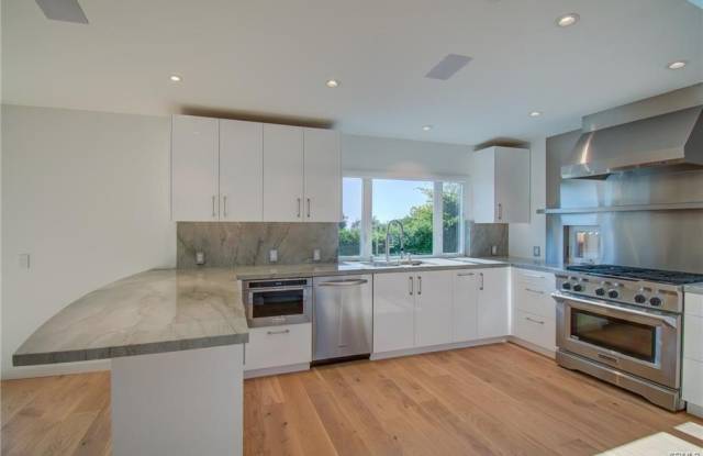 2880 Chateau Way Gallery 4