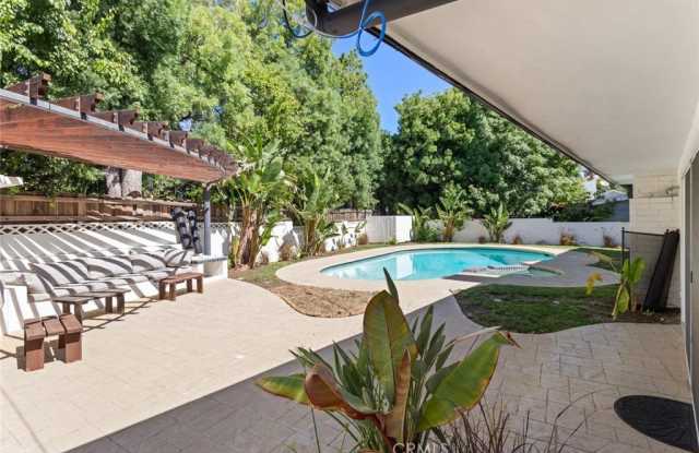 4551 Larkwood Avenue photos photos