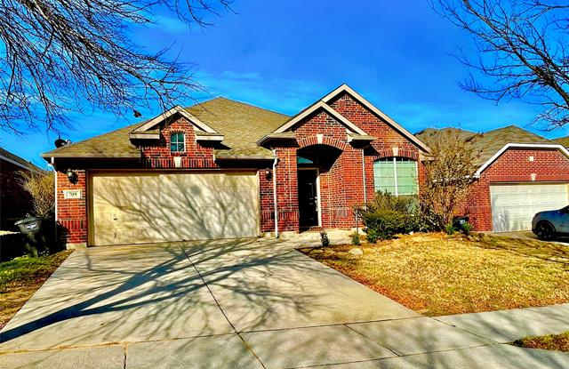 709 Darlington Trail - 709 Darlington Trail, Fort Worth, TX 76131