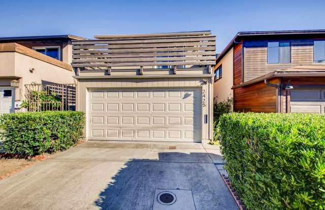 Stunning views of Mission Bay from the comfort of your couch!!! - 2425 Geranium Street, San Diego, CA 92109