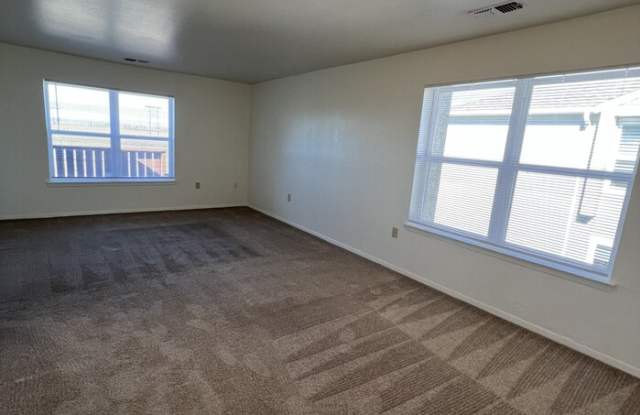 1352 Dakota Drive Gallery 3