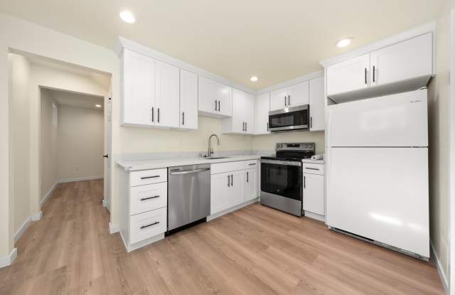 8322 Wabash Ave S photos photos