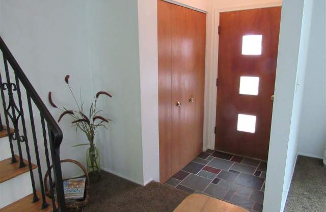 38909 Lakeshore Dr Gallery 2