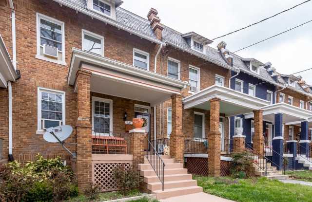 337 WEBSTER ST NW Gallery 4