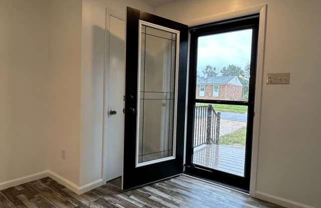 Welcome to 5 Adrian Ct! Gallery 4