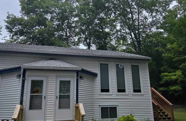 132 Maranacook Road Gallery 1