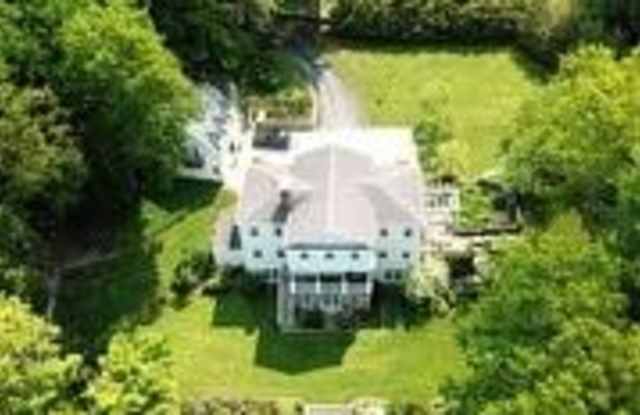 448 Long Ridge Road Gallery 2
