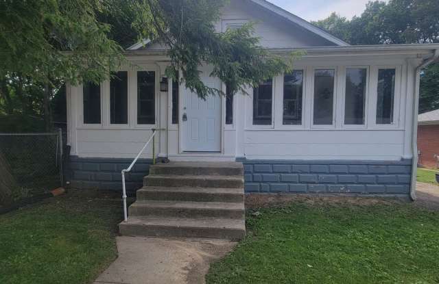 1123 Louise St photos photos