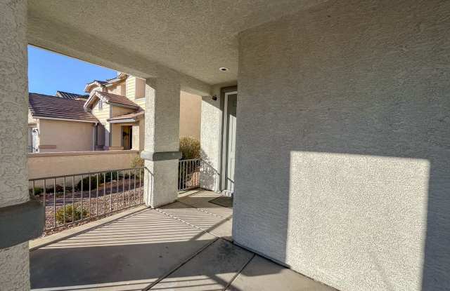 **MOVE-IN SPECIAL — SEPTEMBER RENT FREE! MOVE IN BY 09/10/2026**Charming Two-Story Home In the Heart of Summerlin with Pool Gallery 4