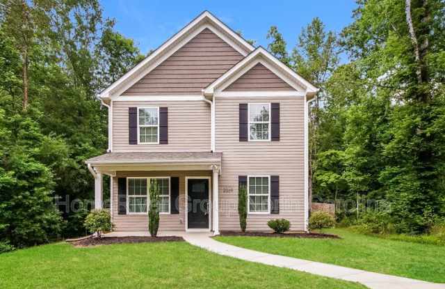 2569 33rd Ave NE photos photos