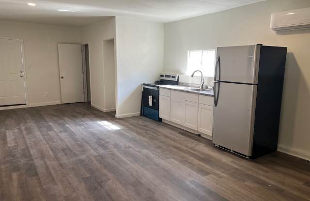 2551 N Winstel Blvd photos photos