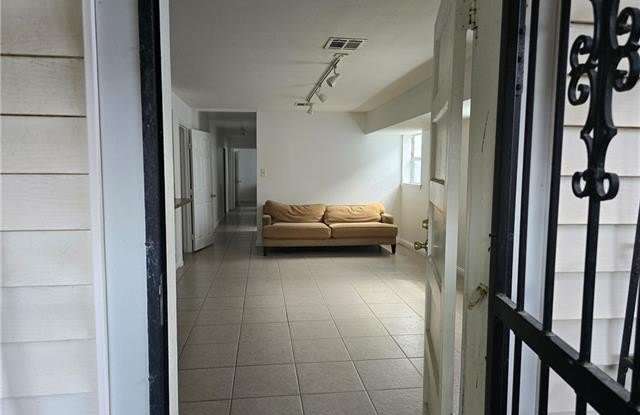 3718 FRANKLIN Avenue photos photos