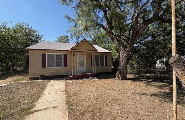 1126 Rodgers Street - 1126 Rodgers Street, Abilene, TX 79605