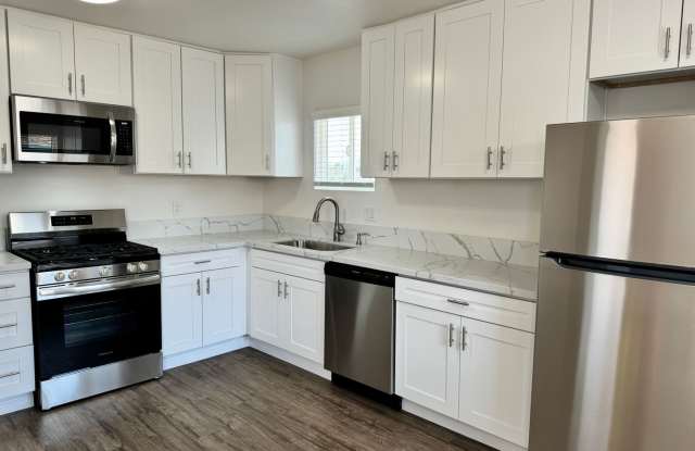 Coleen Homes photos photos