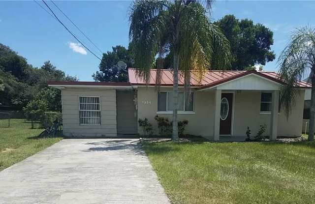 1304 Sherman Avenue - 1304 Sherman Avenue, Tavares, FL 32778