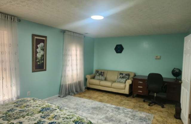 1642 Mission Park Drive Gallery 1