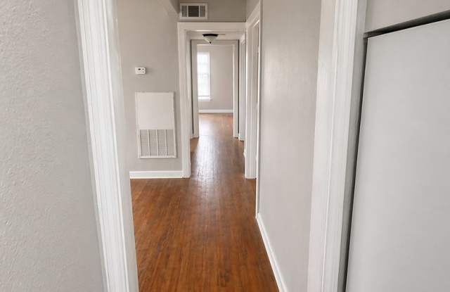 BRIGHT AND SPACIOUS 3-BEDROOM NEAR ST. MARY'S UNIVERSITY AND WOODLAWN LAKE Gallery 3