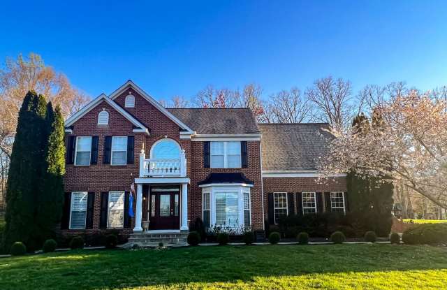 Stunning 4 Bedroom 3 Bathroom Brick Home With A Deck And Fire Pit In Desired Meadow Woods photos photos
