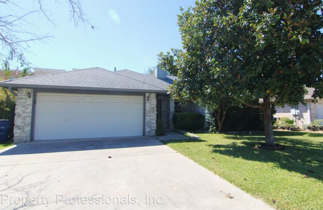 520 Advantage Dr - 520 Advantage Drive, New Braunfels, TX 78130