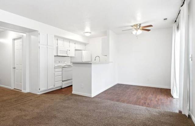 3235 West Brynwood Pine Bay Gallery 4