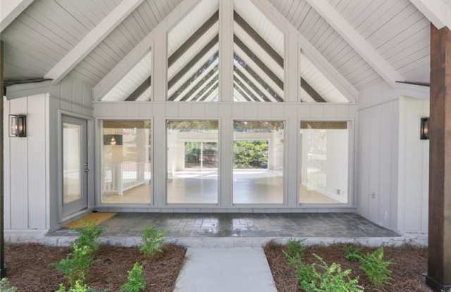 1540 Chevron Drive Gallery 3