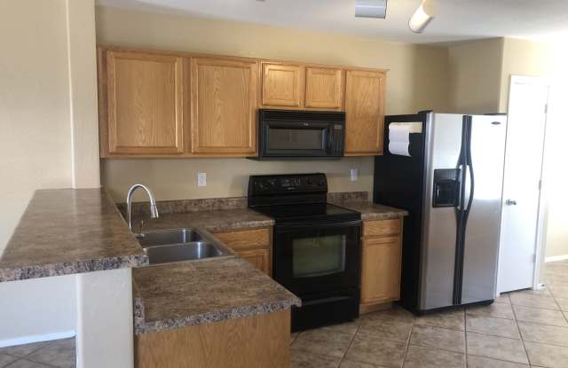 25675 W Satellite Ln Gallery 3