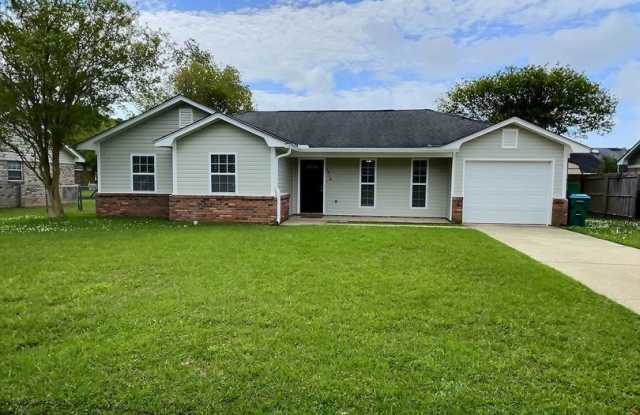 3 BD 2 BA Home in Ocean Springs School District photos photos