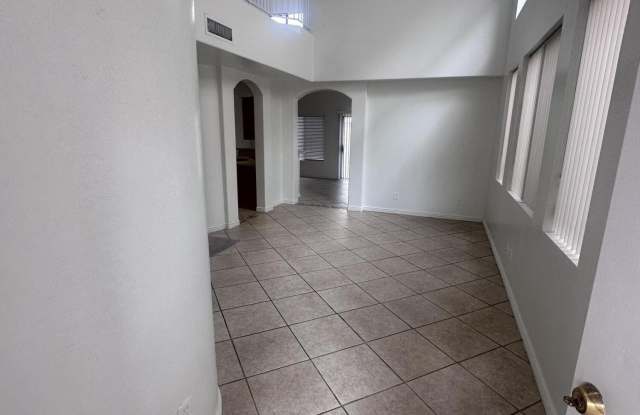 7220 E KRAMER Street Gallery 2