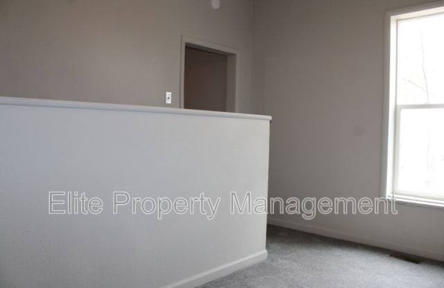 315 City Center Dr Gallery 4