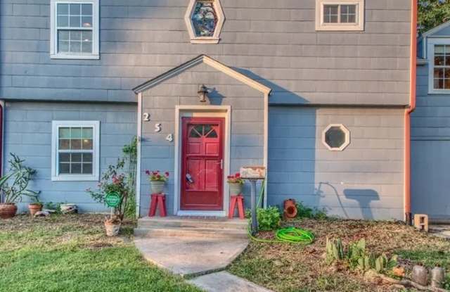 254 Quentin Dr photos photos