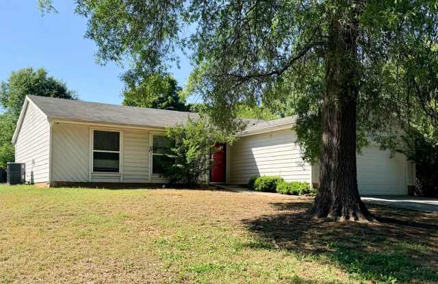 Large Lot; Fenced Backyard; No HOA Gallery 1