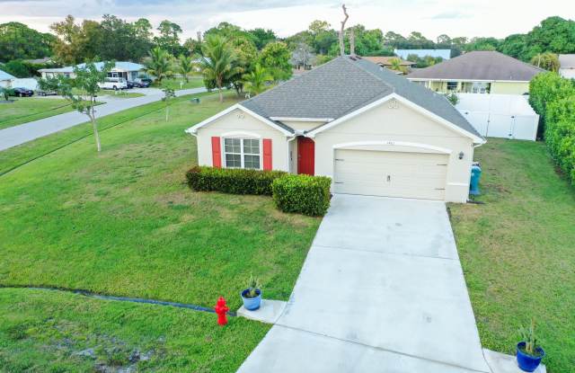 1401 SE Portillo Road photos photos