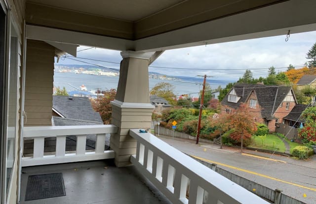 314 Sidney Ave - 314 Sidney Avenue, Port Orchard, WA 98366