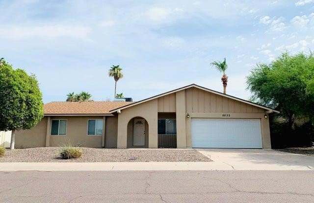 8832 E Lupine Avenue photos photos